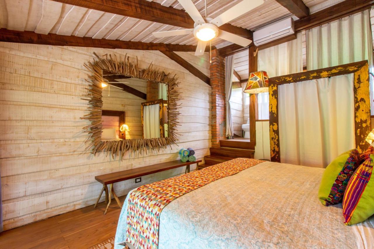 Playa Negra Latica Lodge מראה חיצוני תמונה