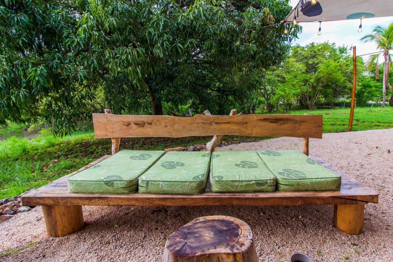Playa Negra Latica Lodge מראה חיצוני תמונה